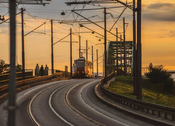 tram-7524963_1920